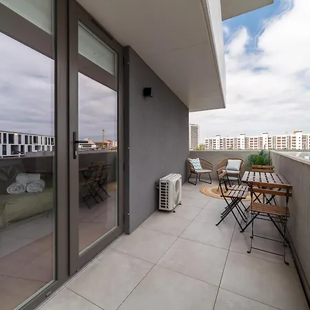 Seagull Incl Parking By Sweet Apartment